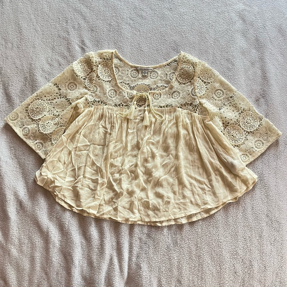 american eagle crochet top
